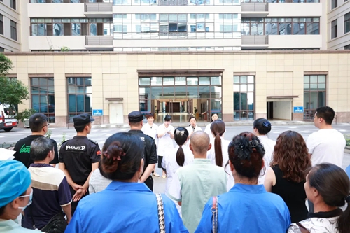 我院開展醫(yī)療廢物泄漏應(yīng)急演練
